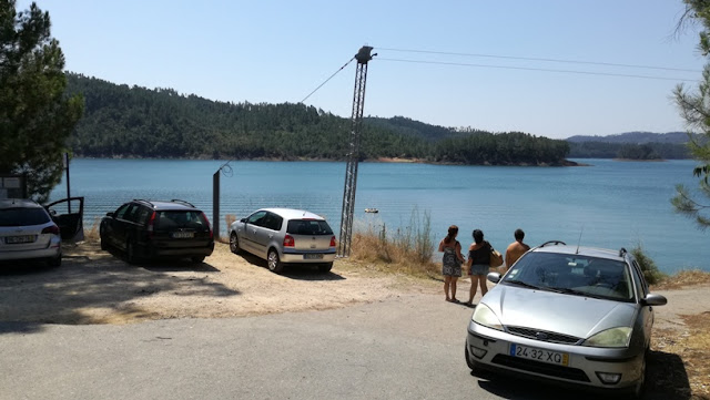 Parque de Estacionamento com vista para a Barragem Parque de Estacionamento com vista para a Barragem