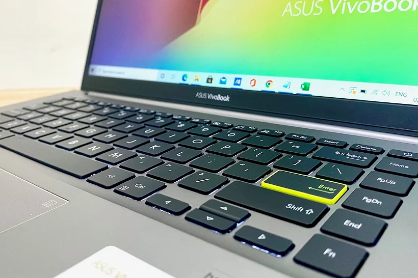 ASUS VivoBook S14 S433EQ Review - Gen Z Key