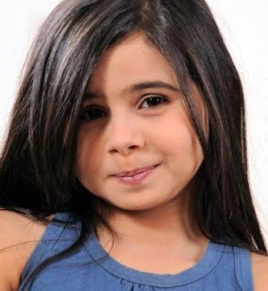 صور الطفلة الممثلة منة عرفة