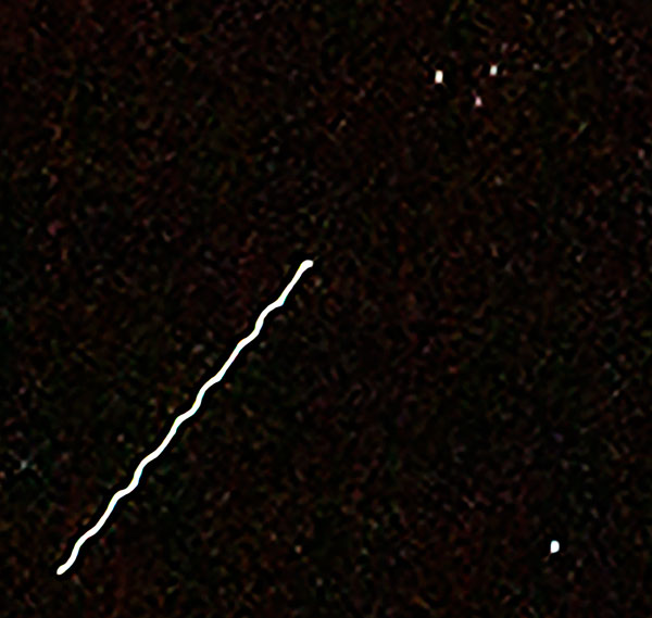 Expanded view of Starlink image, DSLR, 105 mm telephoto, 1 second, showing turbulence (Source: Palmia Observatory)