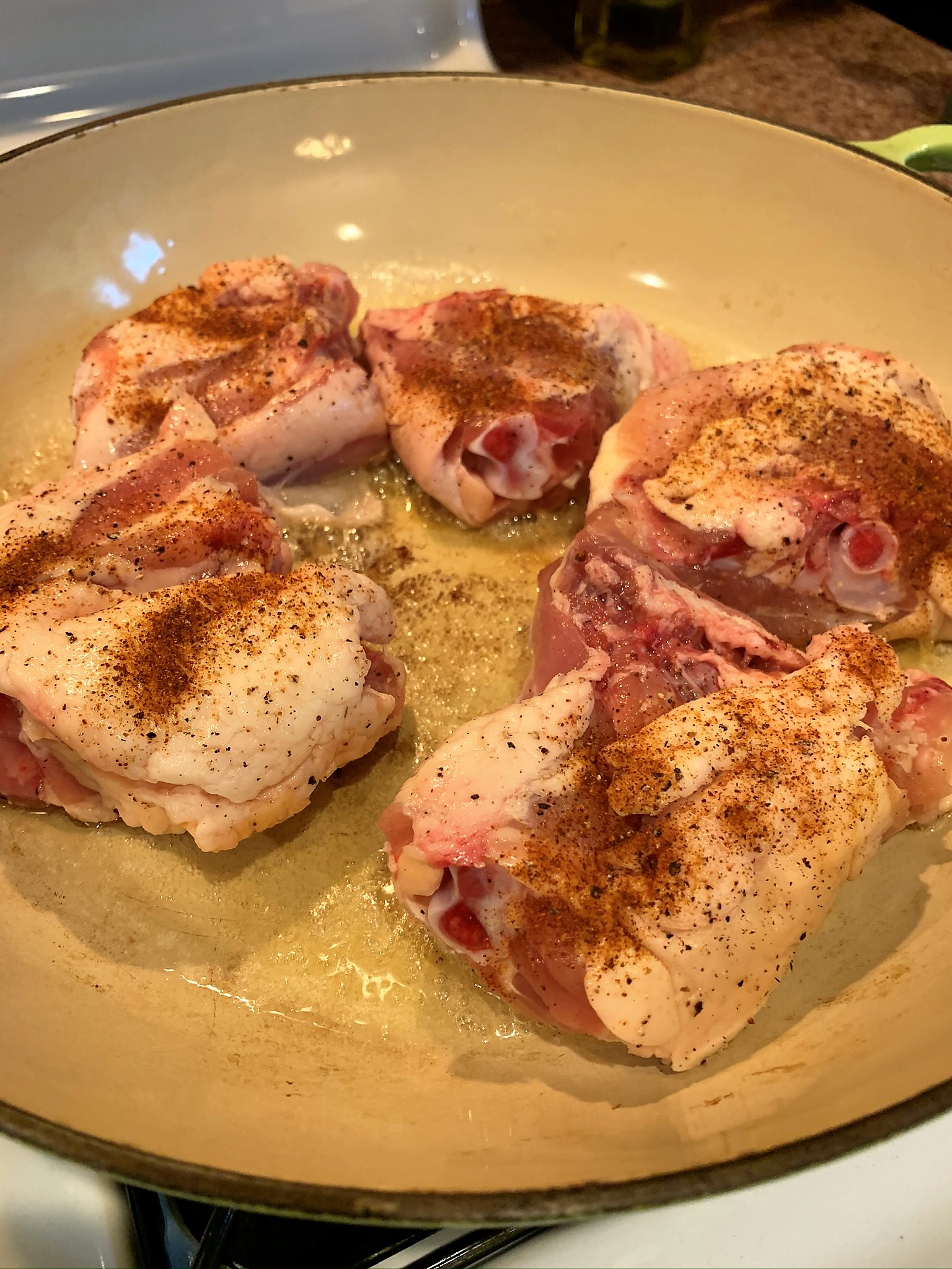 Jersey Girl in the Kitchen: Chicken Thighs with Spinach