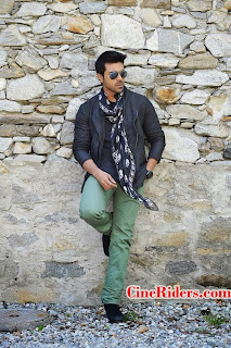 yevadu+new+posters+copy.jpg