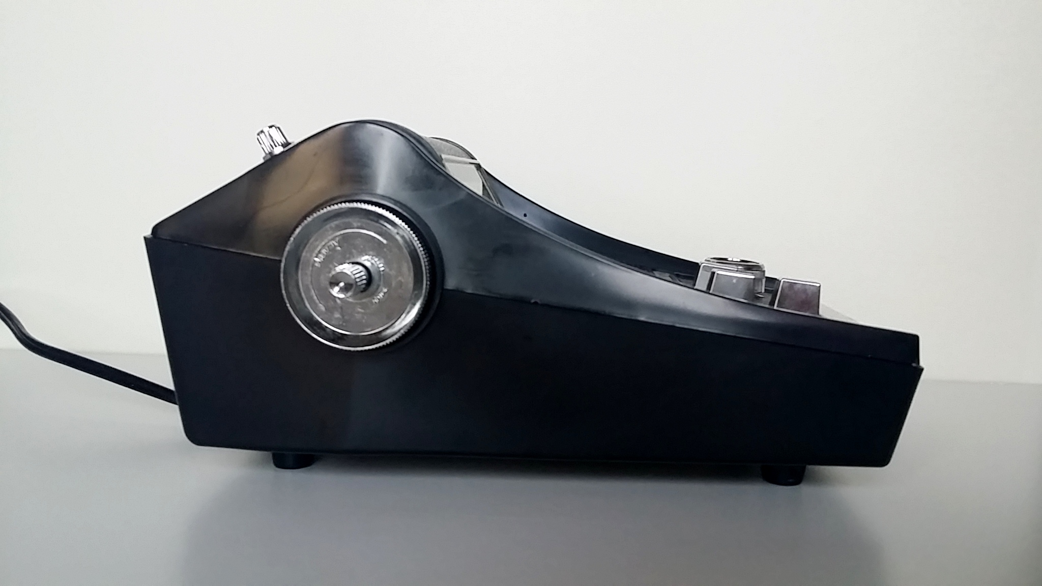 Radio reloj despertador de placas flip clock Auritone