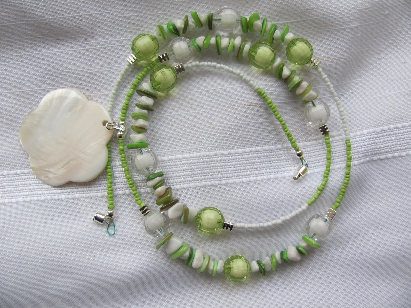 Perline & Paillettes: Girocollo Viola E Verde - Foto 6