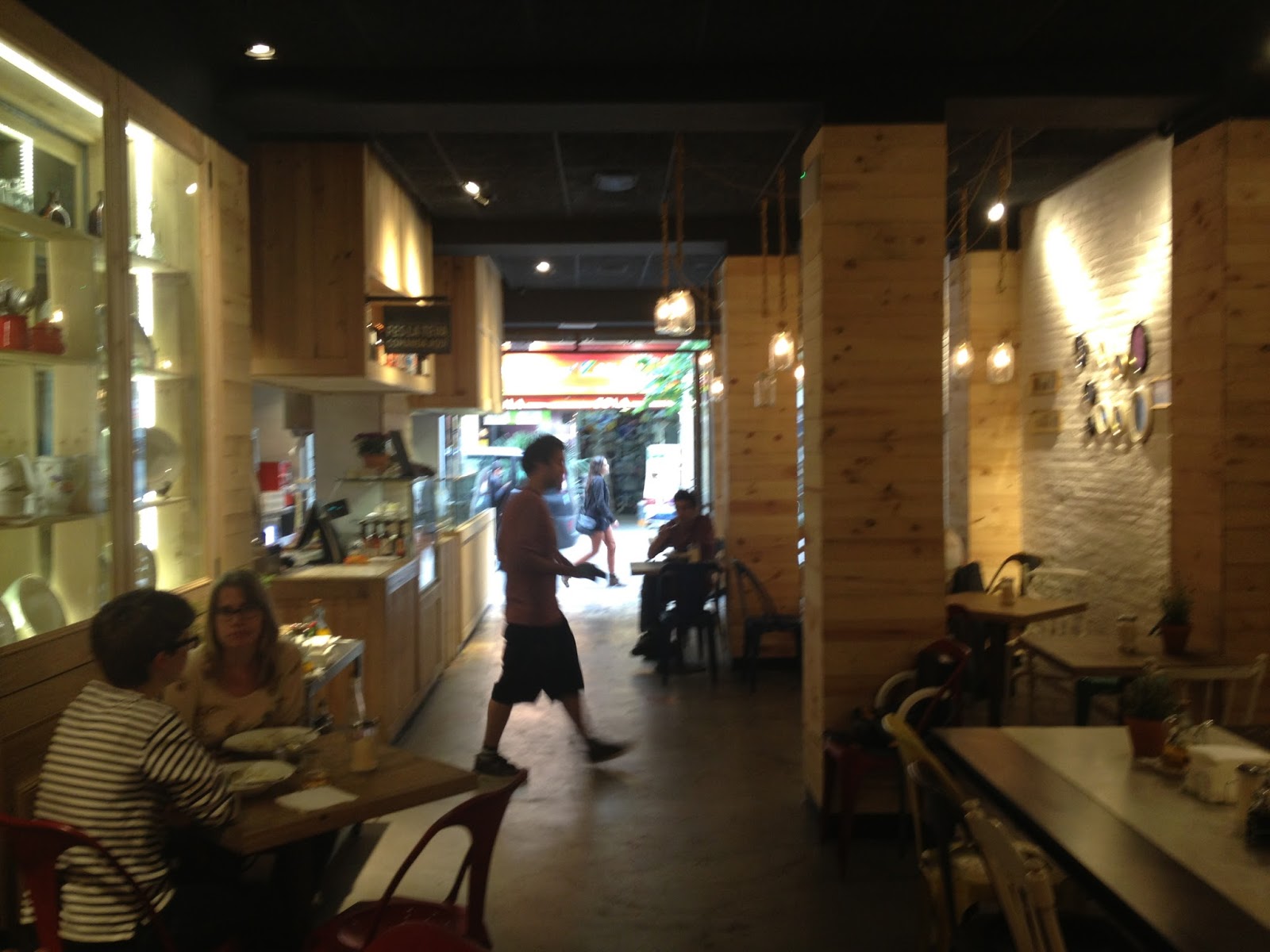 Talleres, Retiros y Creceviajando Flyingbroom La Maquina Pasta Bar