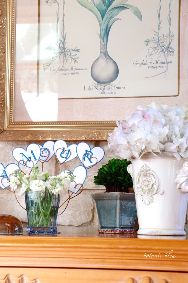 blue-hearts-spell-amour