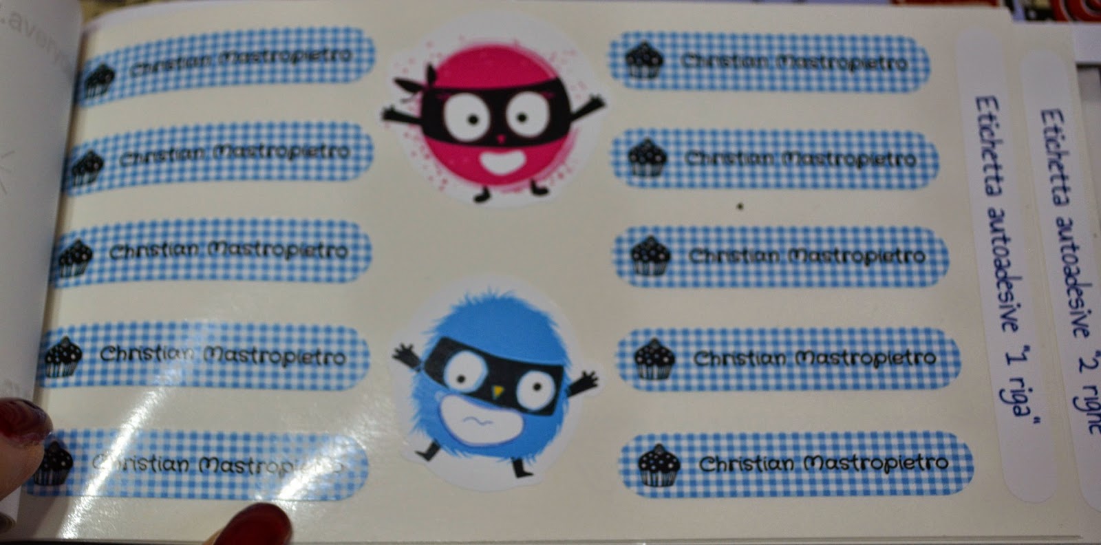 GRAVURZEILE Etichette scolastiche – Design pompieri – Personalizzate con nome – 100 adesivi in 3 misure per scrivere oggetti scolastici – Quaderni – Regalo per l'inizio della scuola