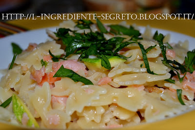 farfalline zucchine e salmone