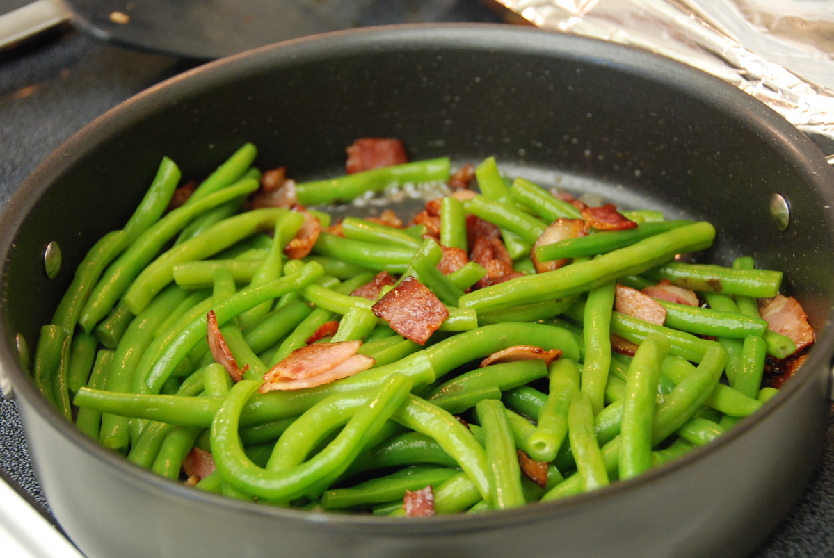 Scrumptious Saturday Green Beans and Bacon Momma Without a Clue