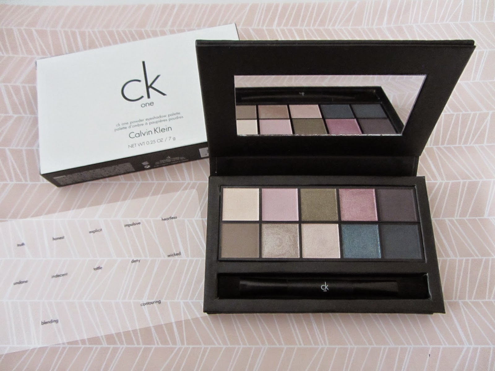 SHOPPER IN THE CITY. Beauty, cosmetics and trends: CK ONE POWDER ...