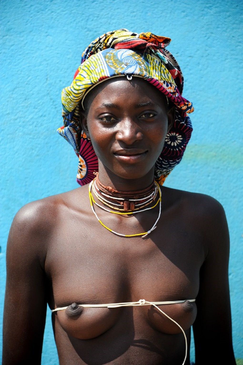 Tantalizingly puffy nipples on an african queen