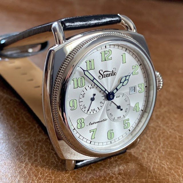 Szanto Automatic Officer Coin Cushion