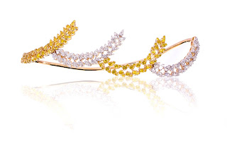 Aurelle by Leshna Shah introduces the exquisite range of Ear Cuffs & Palm Cuffs Aurelle by Leshna Shah introduces the exquisite range of Ear Cuffs & Palm Cuffs
