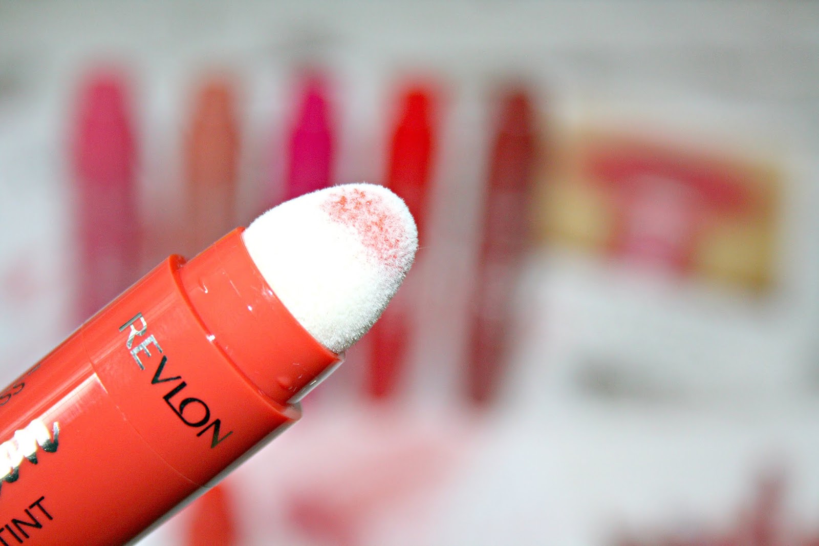 Beautyqueenuk A UK Beauty and Lifestyle Blog Revlon Kiss Cushion Lip