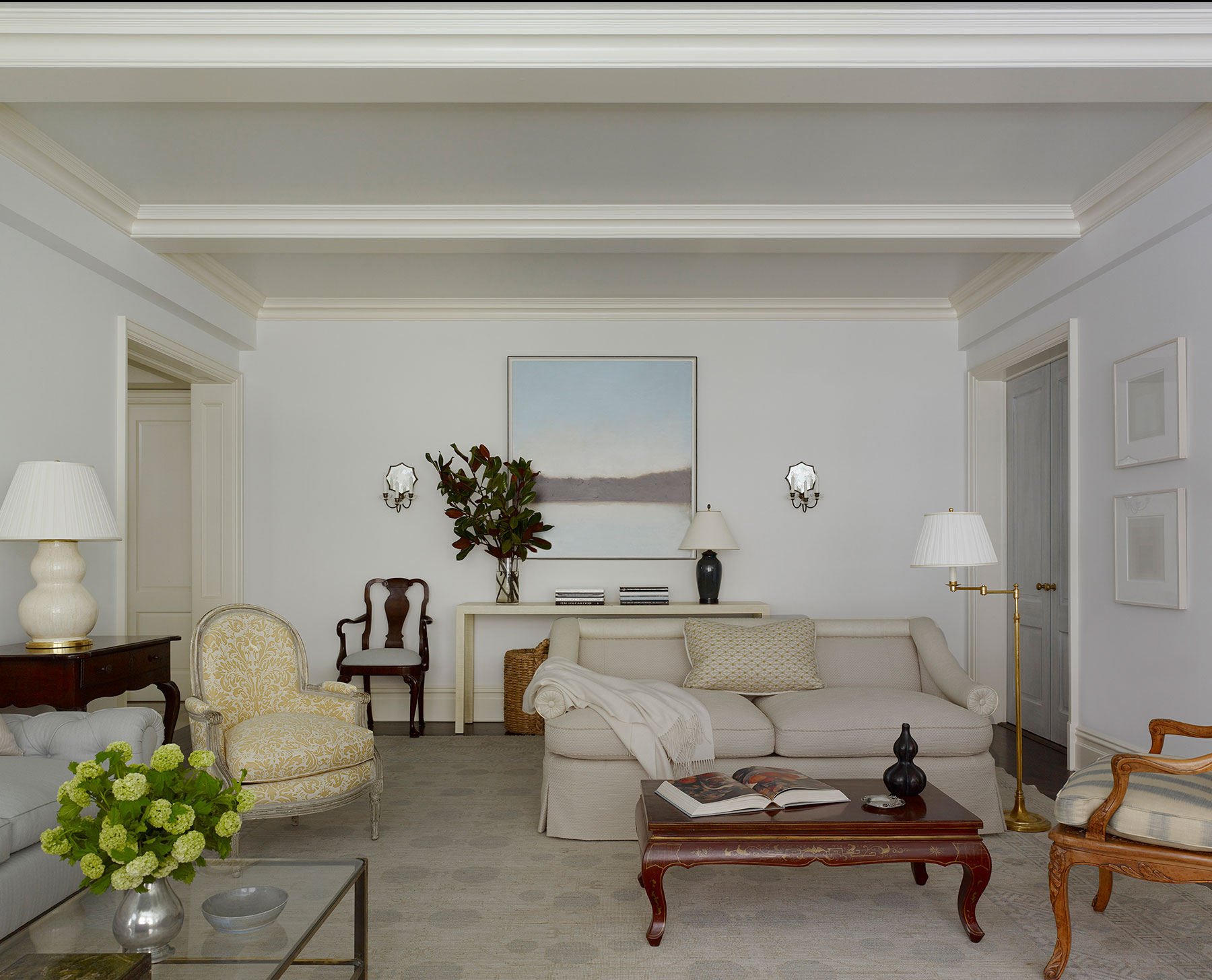 Décor Inspiration: A Modern & Sophisticated Park Avenue Apartment