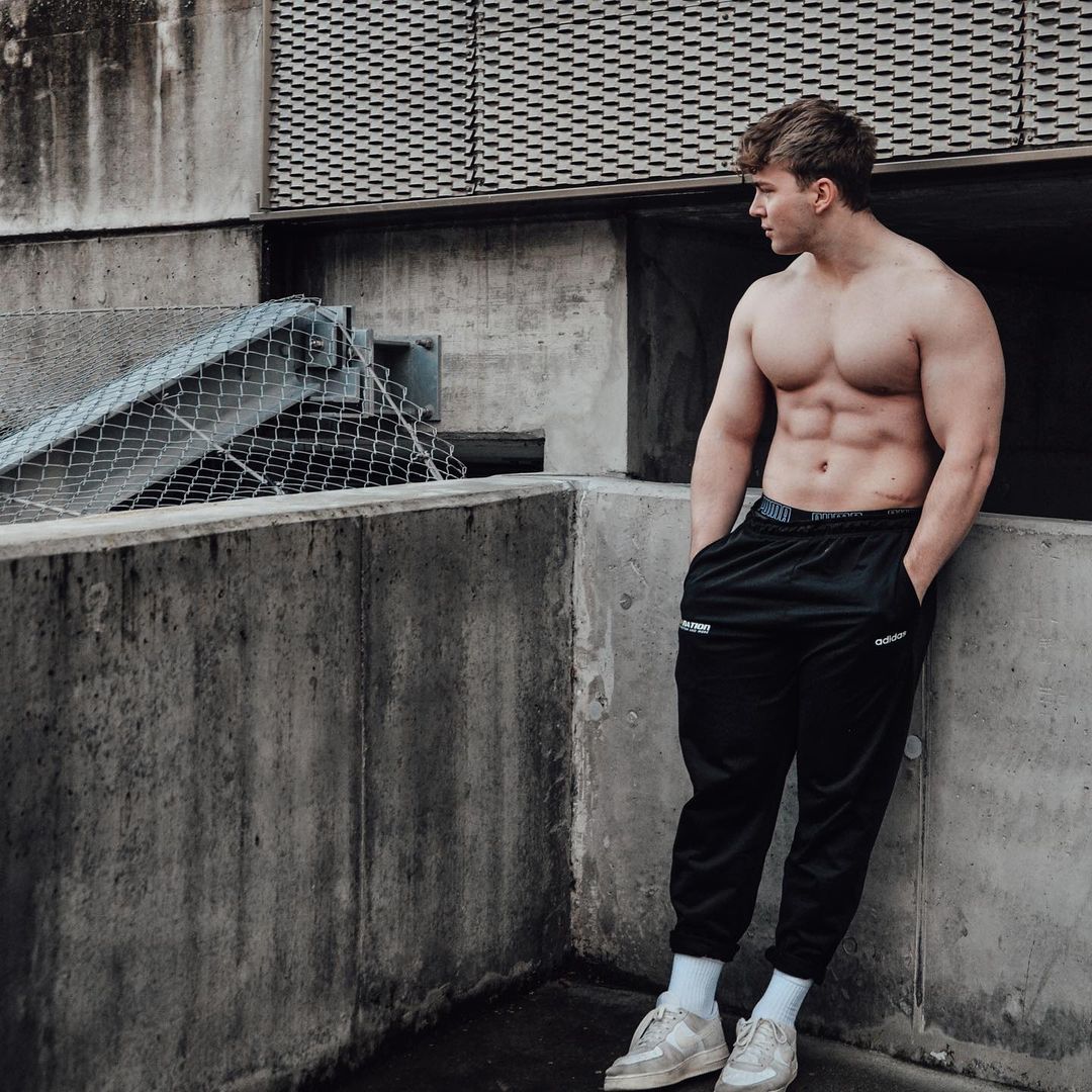 the beauty of male muscle: Ramon