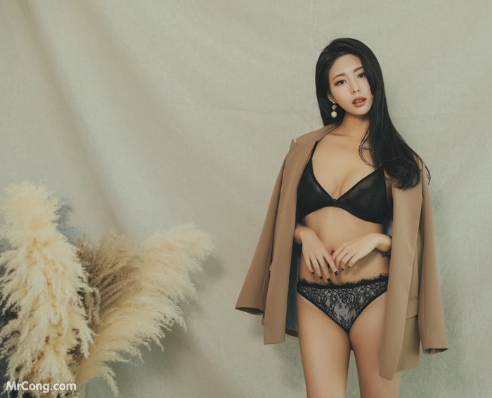 Jung Yuna&#39;s beauty in underwear in October 2017 (132 photos) photo 7-3
