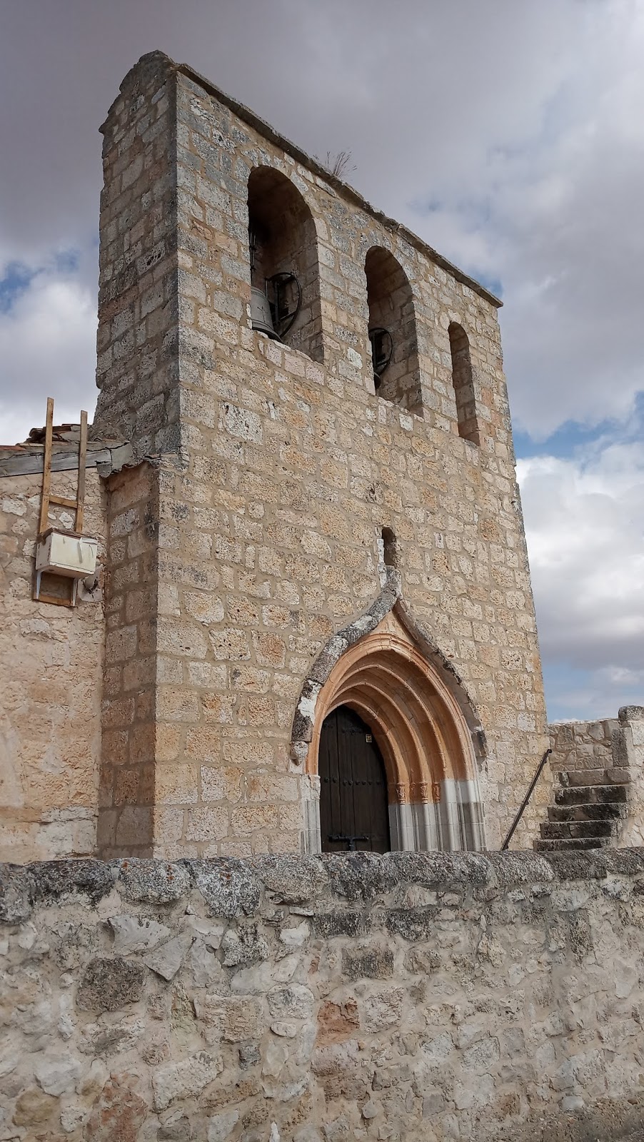 Historia y Genealogía Haza. Burgos. Iglesia de San Miguel