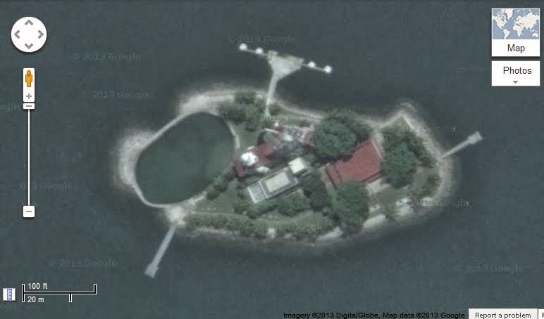 Sultan Shoal Singapore Launch Boat that ferry us