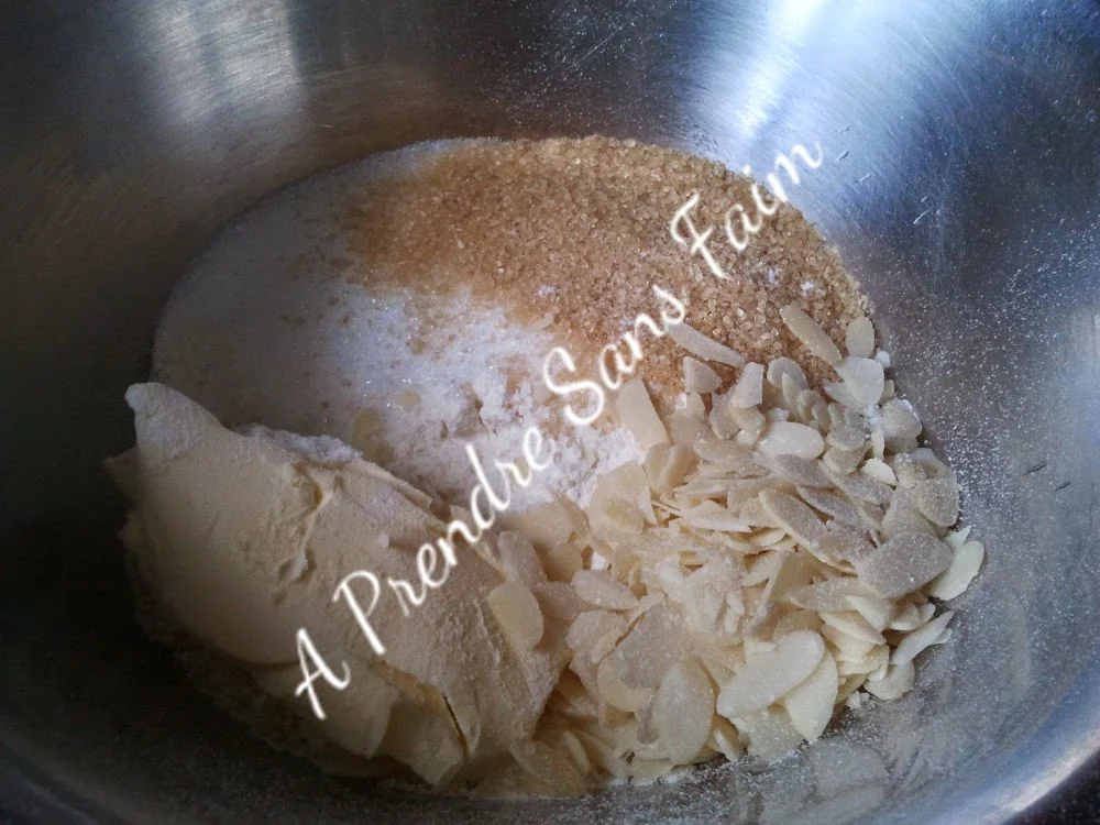 Gâteau allemand à la pomme et aux mûres (pas à pas en photos)