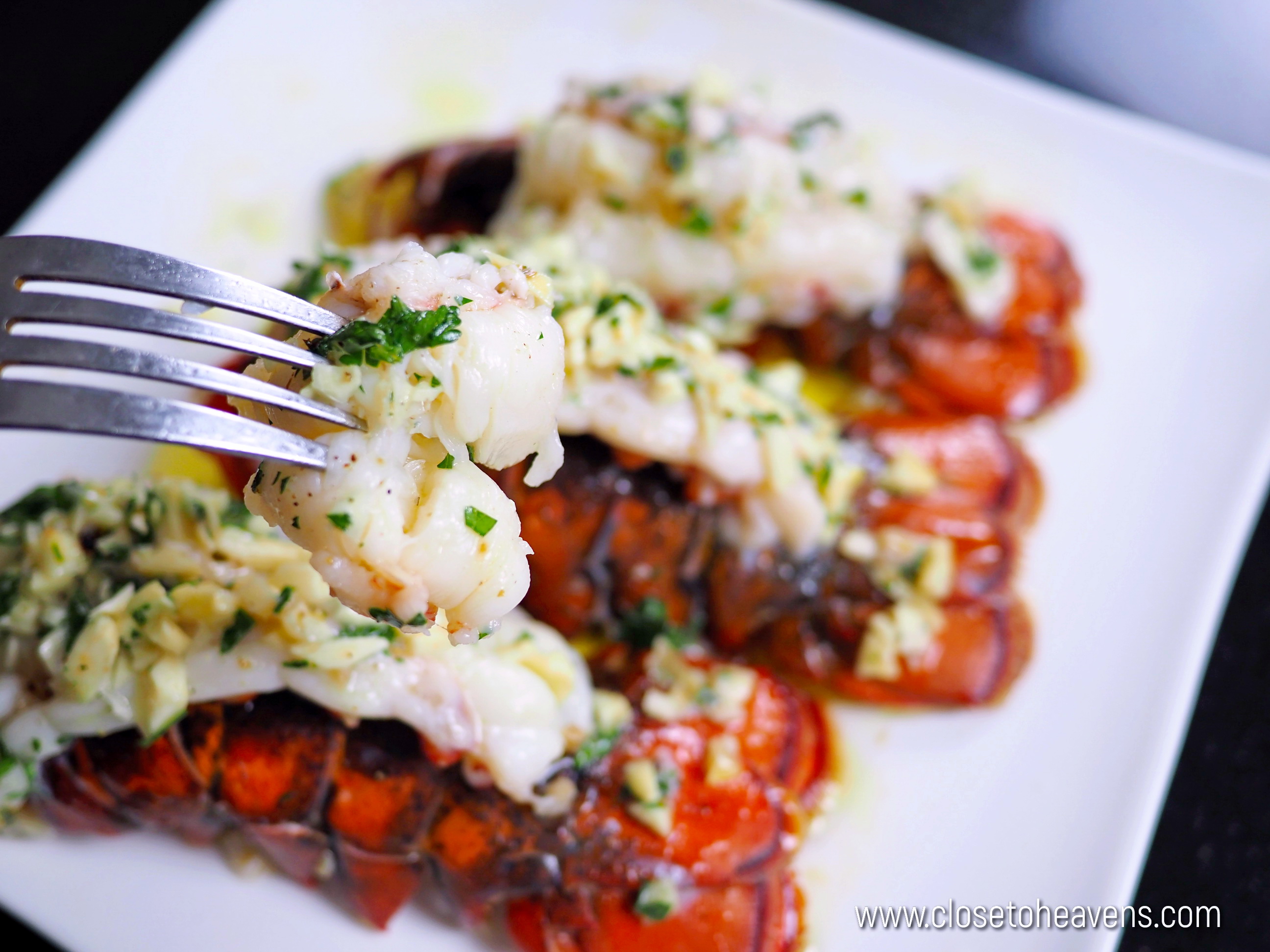 Garlic Butter Lobster Tails recipe สูตรหางกุ้ง ล็อบสเตอร์อบเนยกระเทียม