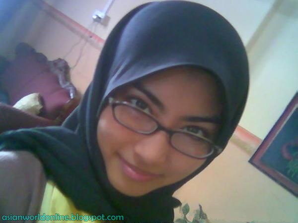 Girl Sex Porn: Beautiful Malaysian Muslim Girl sex photos leaked