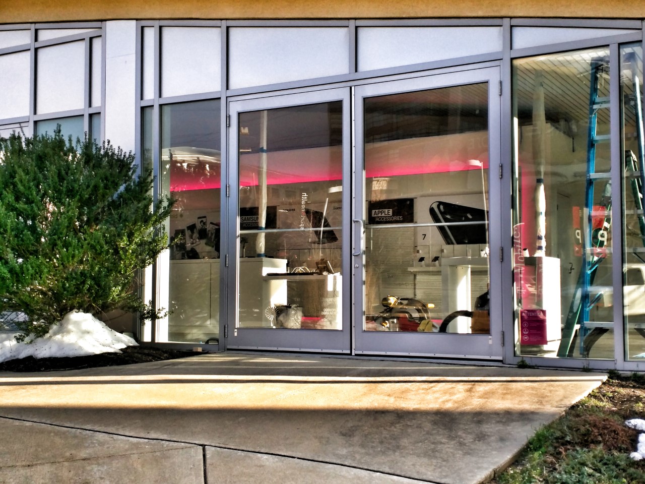 Robert Dyer Bethesda Row TMobile to open across from Pike & Rose in