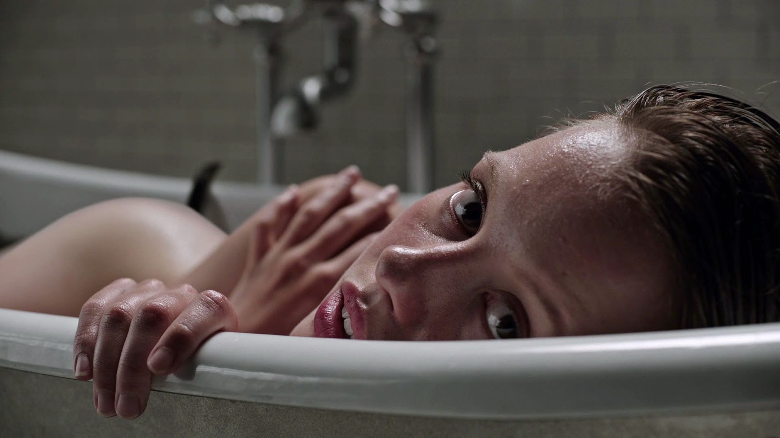 MOSTBEAUTIFULGIRLSCAPS: A Cure for Wellness.