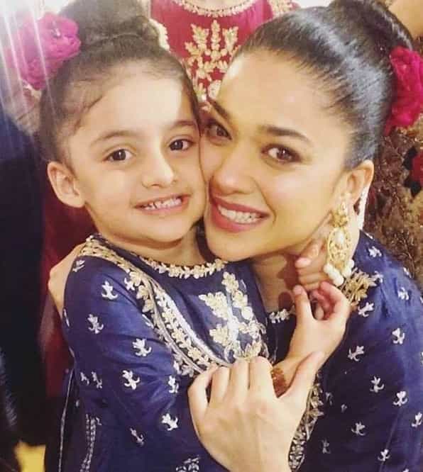 Sanam Jung's Sister Sonia Wedding - Ethereal Pictures of Three Sisters Sanam Jung's Sister Sonia Wedding - Ethereal Pictures of Three Sisters