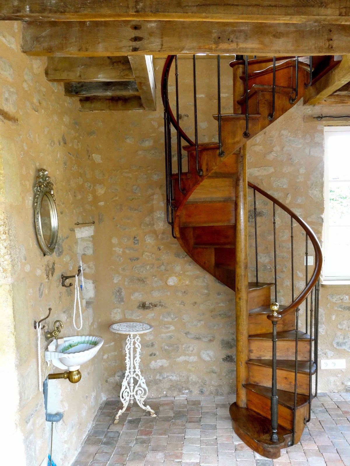 Un escalier colimaçon bien français