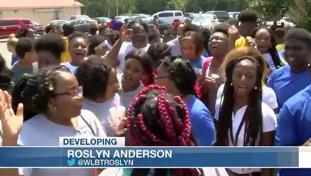 Students walk out of Mississippi school in protest after prayer group
