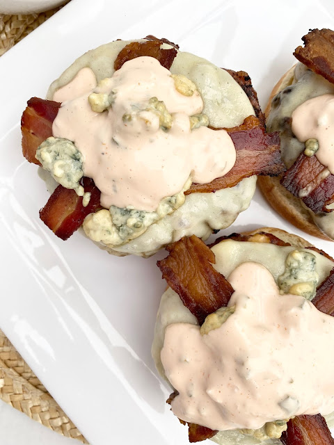 Bacon & Bleu Pork Burgers. #ad #iowapork #sweetsavoryeats