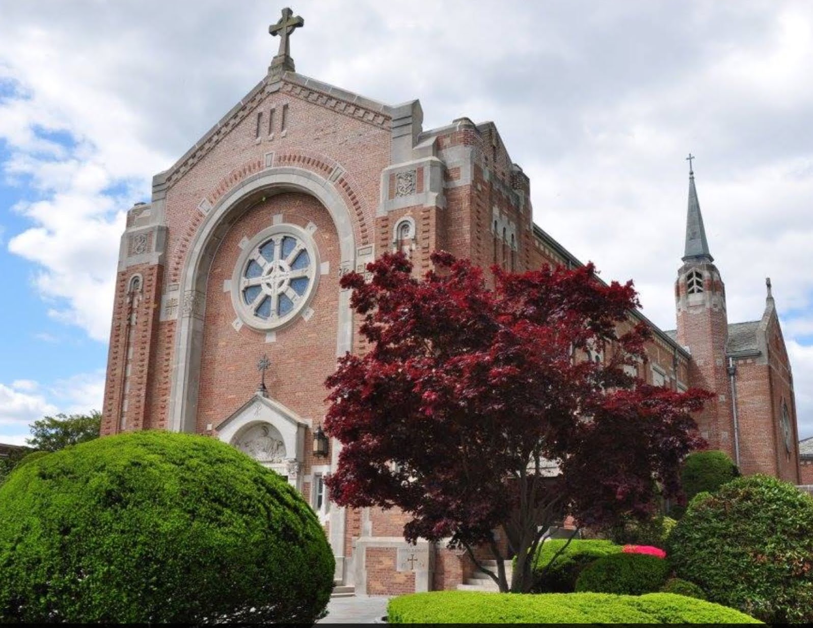 THE TEN MOST BEAUTIFUL CATHOLIC CHURCHES IN NASSAU COUNTY