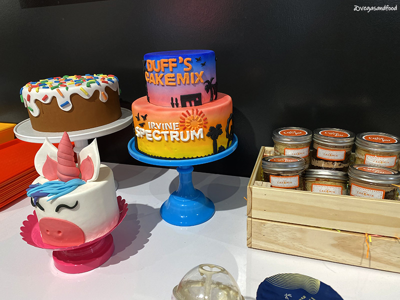 Doityourself cake decorating at Duff's Cake Mix Vegas and Food