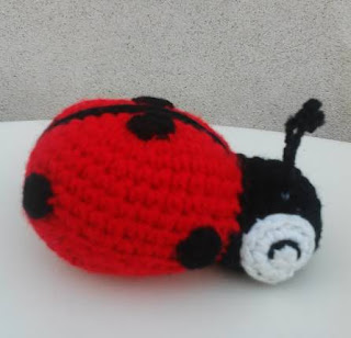 PATRON GRATIS MARIQUITA AMIGURUMI 40028