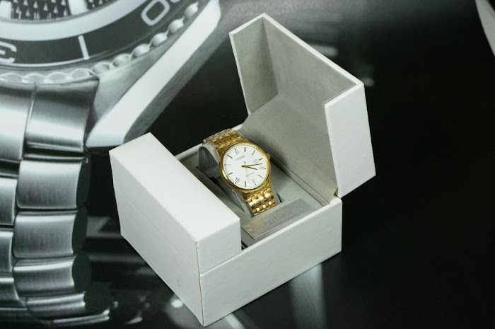 đồng hồ chính hãng đồng hồ chính hãng