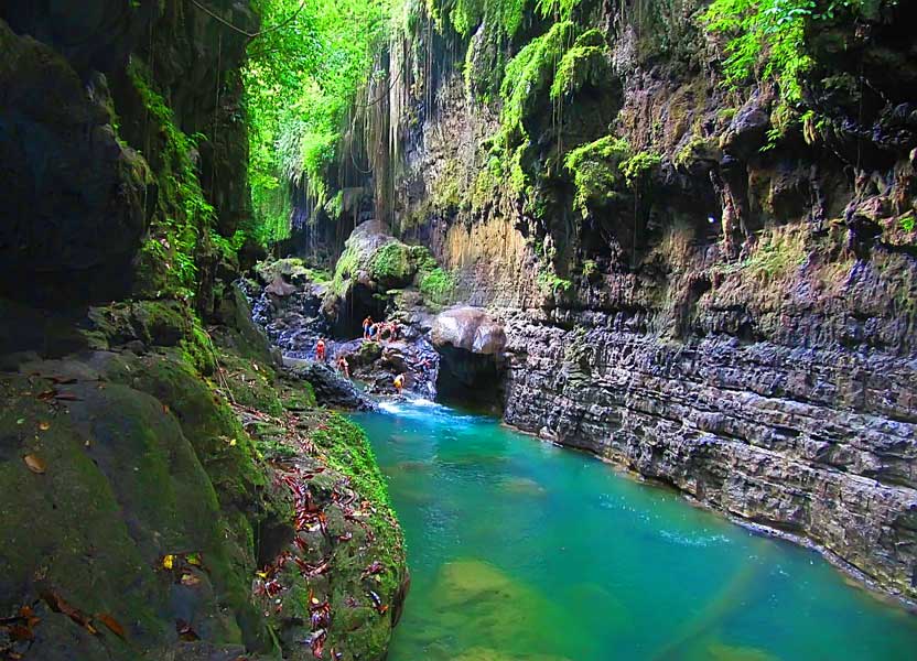 WISATA INDONESIA Ayo Wisata (Green Canyon) INDONESIA