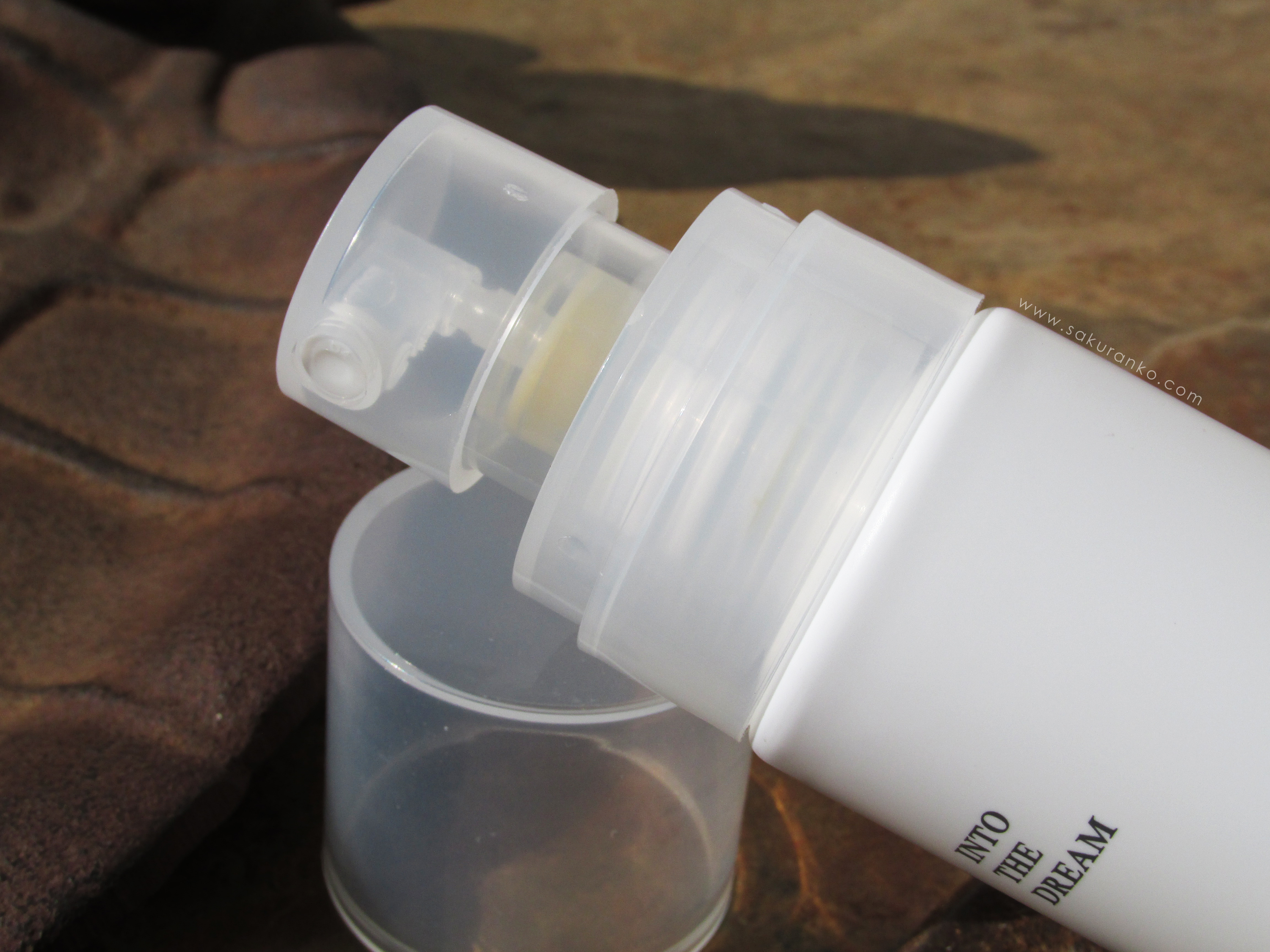 Sakuranko Juicyful Deep Sleep Spray Review