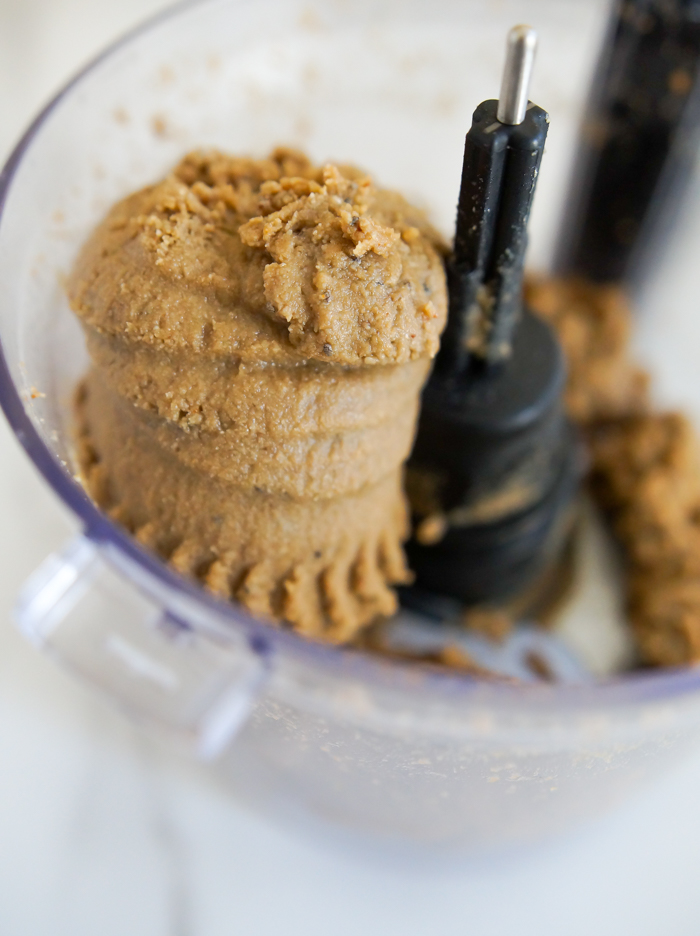 vanilla sunflower-chia butter