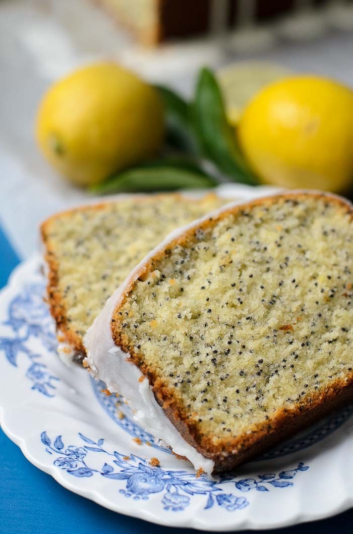 A classic sweet and zesty Lemon poppyseed cake