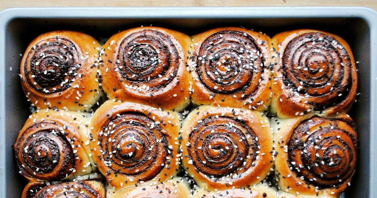 1 ∞ Chocolate Tahini Babka Buns