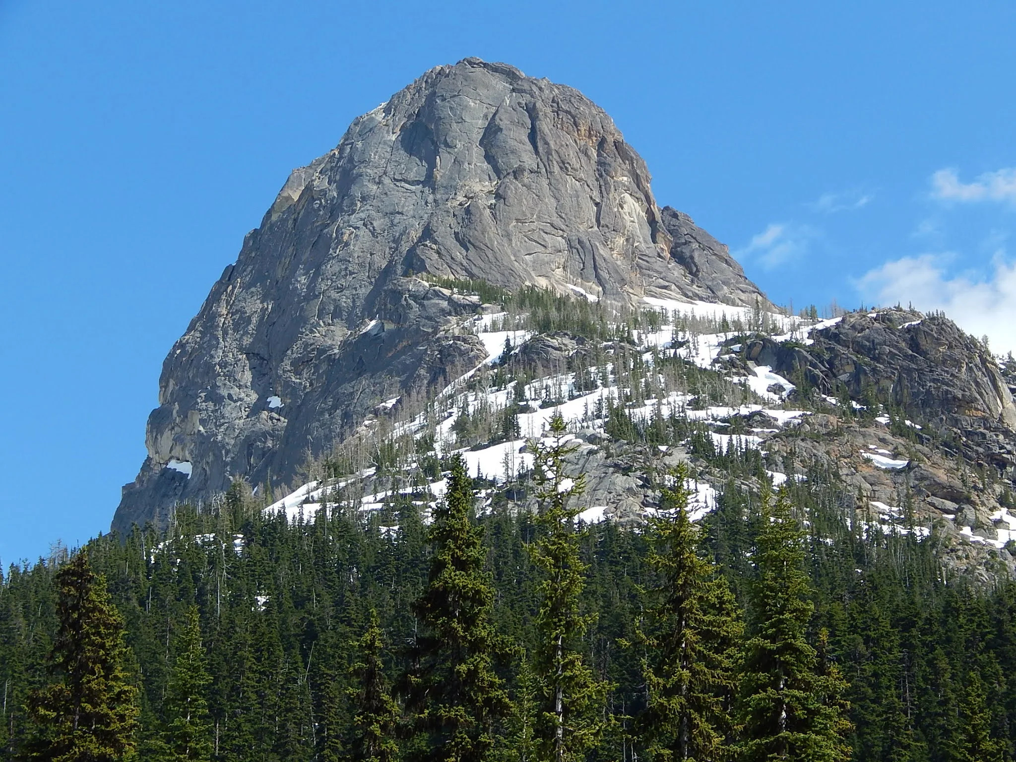 Liberty Bell Mountain, Washington State (with Map & Photos)