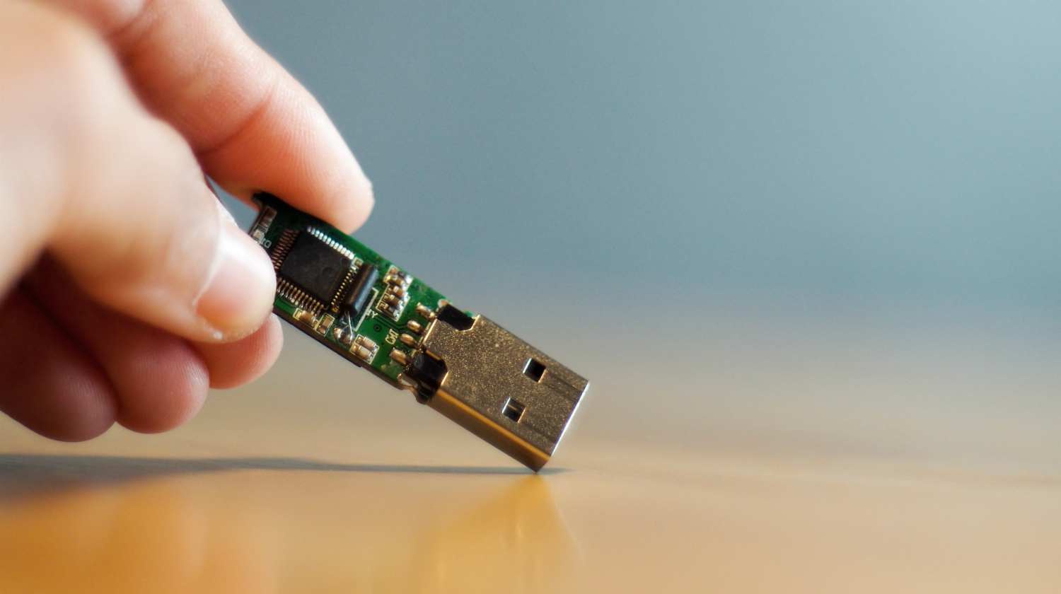 11 Clever Ways To Recycle Old USB Flash Drives Tricksgum Latest