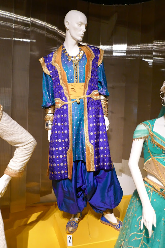 Will Smith Aladdin Genie movie costume