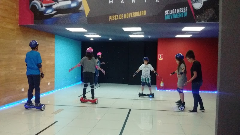 Pista de hoverboard é atração no Londrina Norte Pista de hoverboard é atração no Londrina Norte