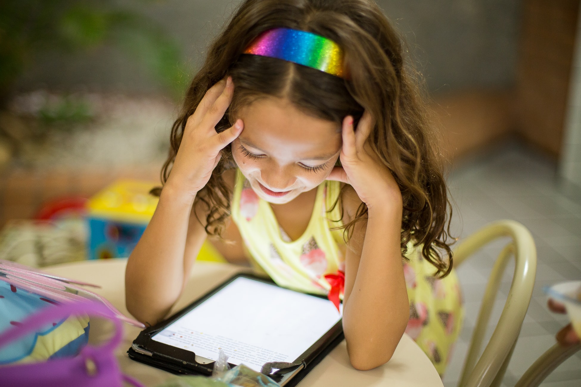 In comparison with iOS, Android apps are 8 Times more responsible for sharing student data with high risk third parties