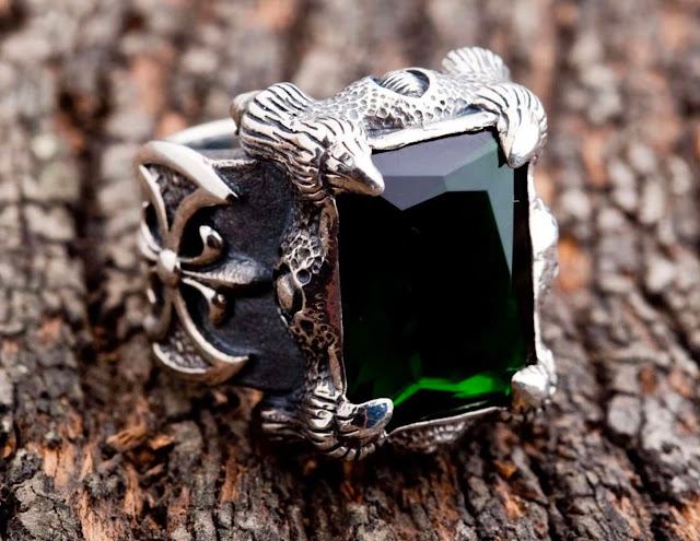 Sterling Silver Emerald Claw Gothic Ring