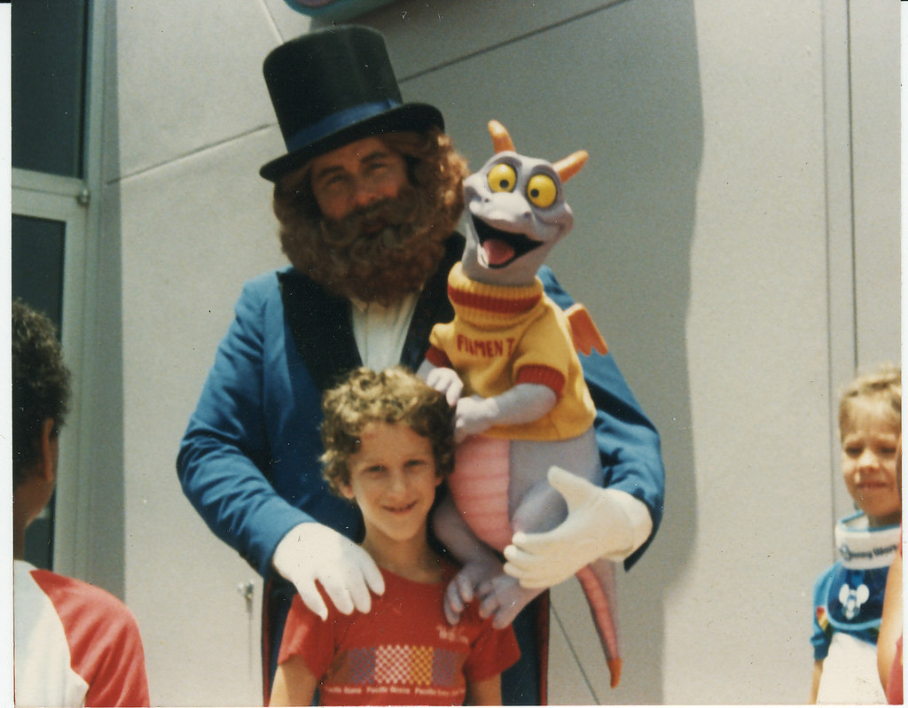 Dustin Diamond's Childhood and Family Memories