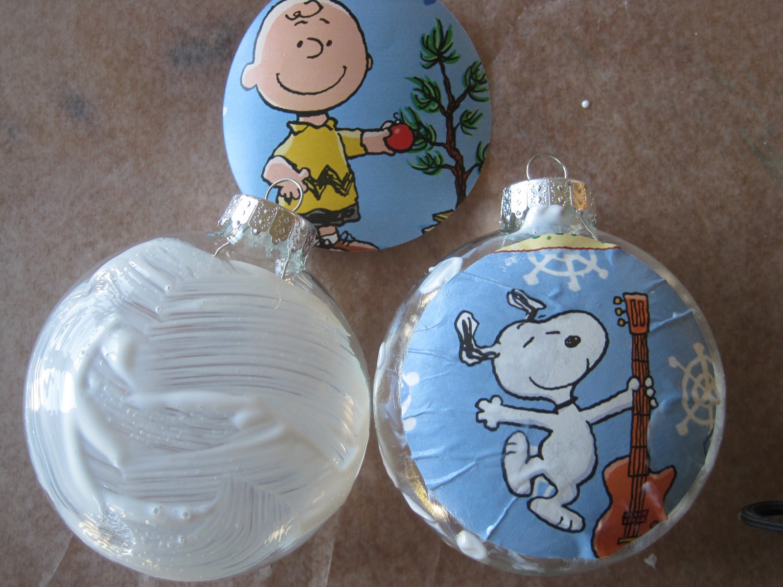 the vintage umbrella Peanuts Christmas ornament
