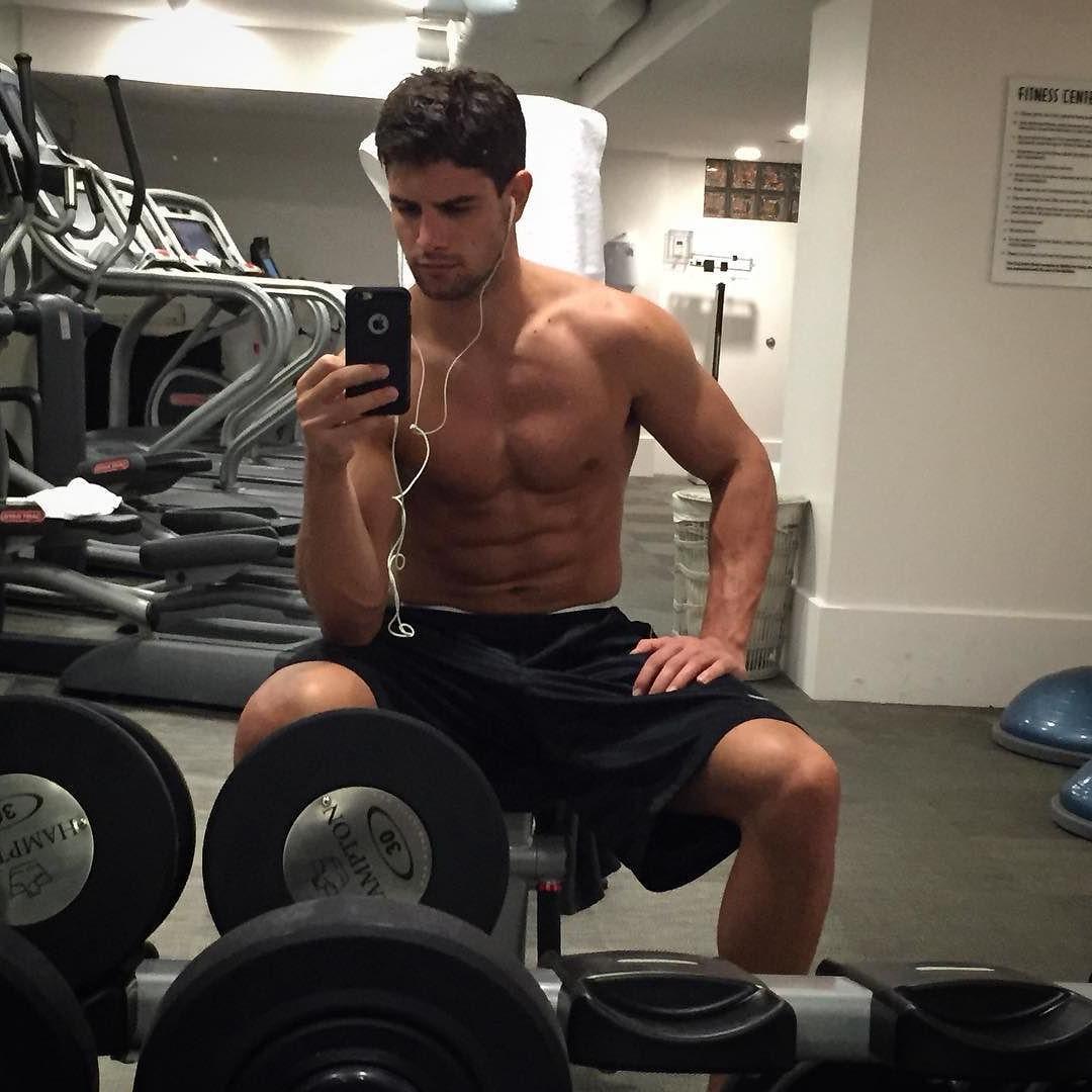 mysterious-sexy-shirtless-fit-gym-dude-selfie